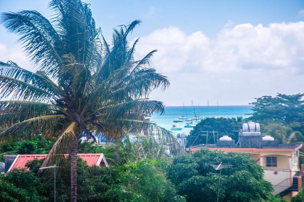The Palm Residence Grand Baie Extérieur photo
